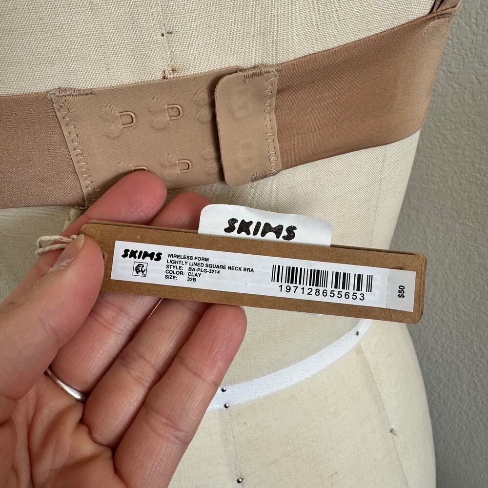 Skims | NWT Lightly Lined Square Neck Bra Wireless Form in "Clay" Size 32B - Picture 7 of 13